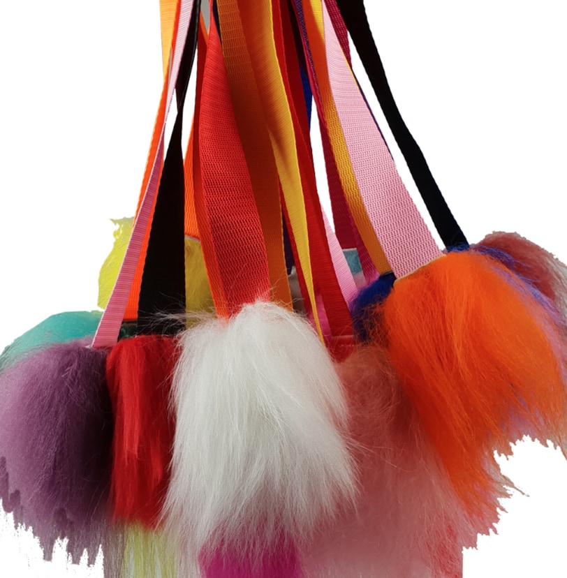 Fårskinnstofs med band