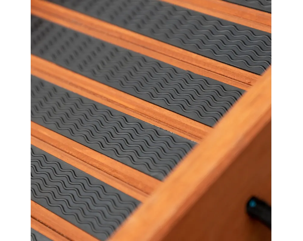 Bilramp i trä för hund 120x30cm